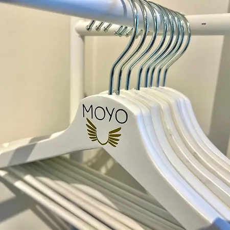 Moyo *